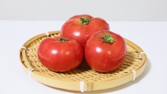 トマトの栄養素と上手く摂取するコツ！食べたほうが良い人は？